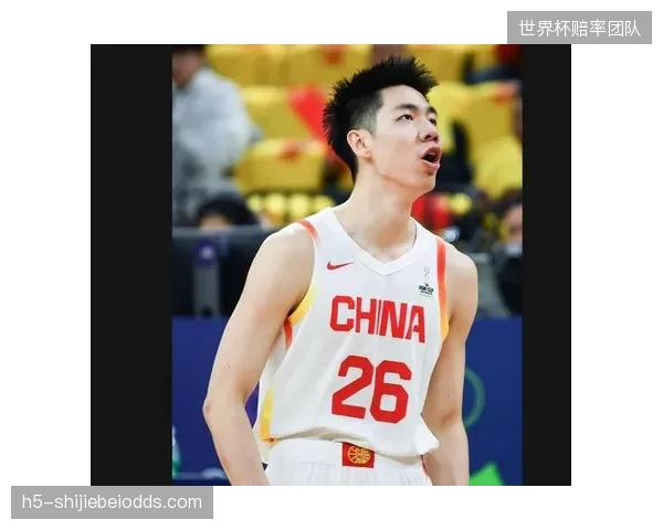 广州队虽止步首轮但展现出极强韧性，郭士强指导的调教已让球队气质蜕变。